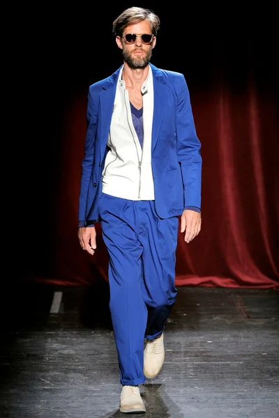Look 6